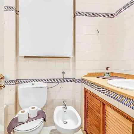 Spacious Alameda Lizbona